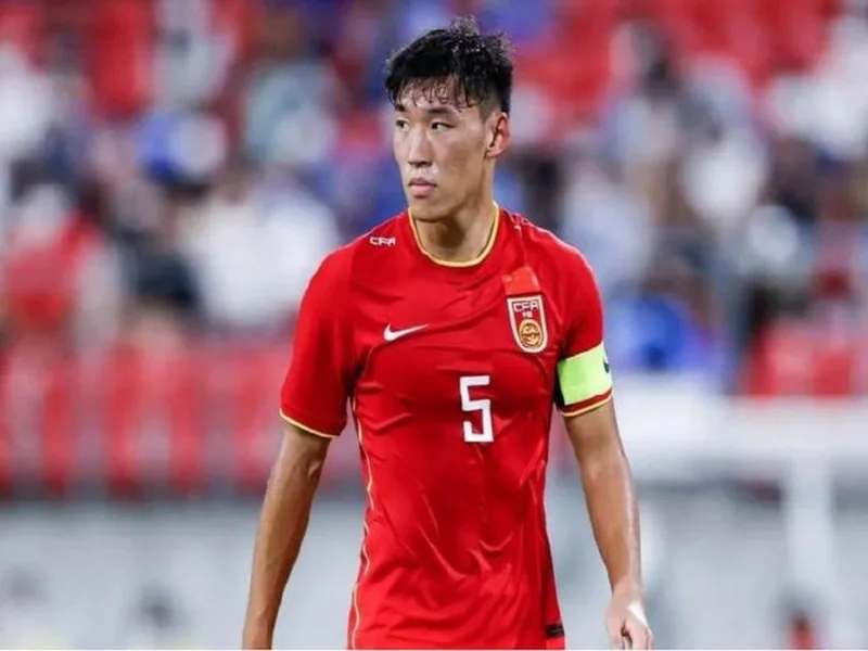 朱辰杰：自己在国家队算中生代球员，希望分享一些经验给年轻球员